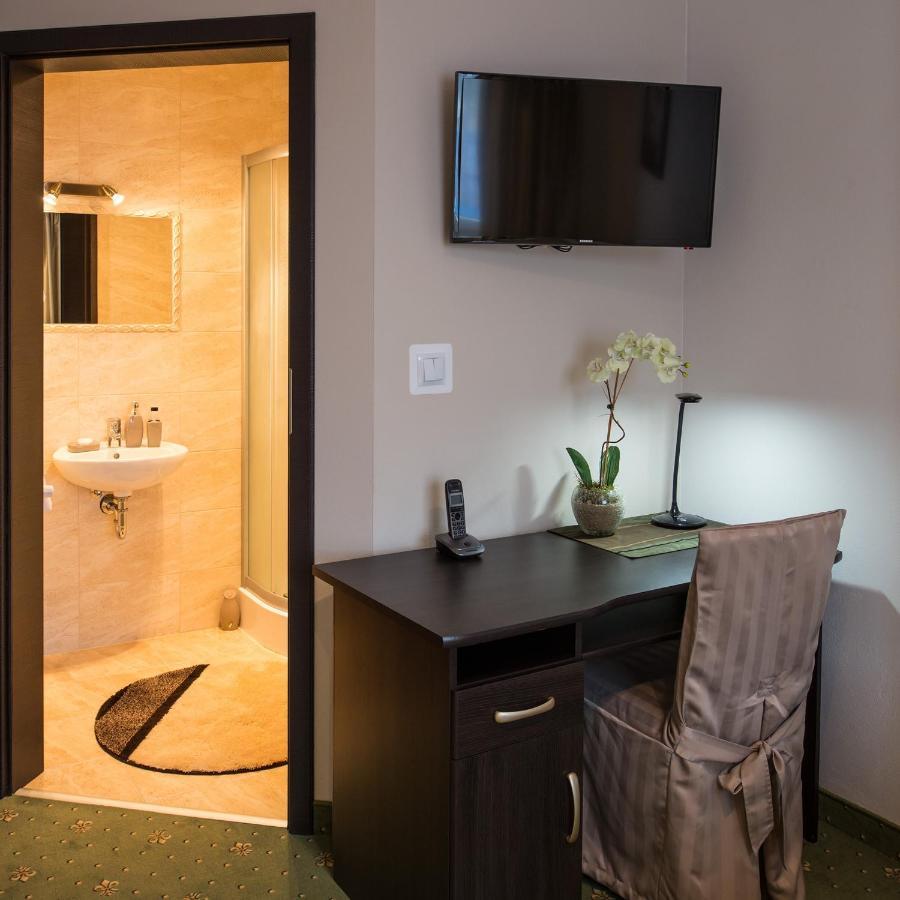 Motel Lesta Lachowka Duza Exteriör bild