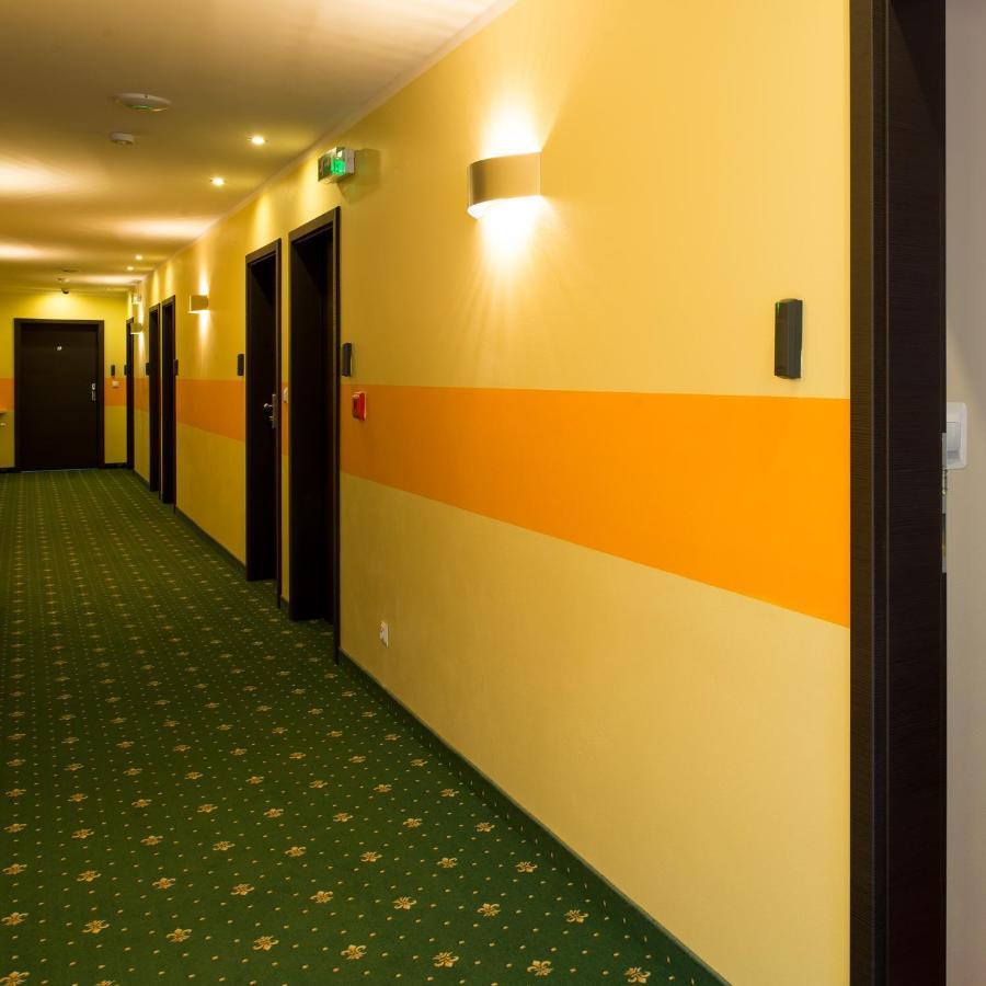 Motel Lesta Lachowka Duza Exteriör bild