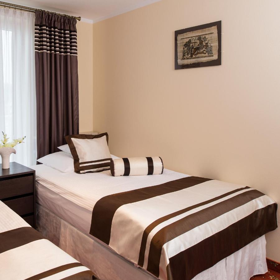 Motel Lesta Lachowka Duza Exteriör bild